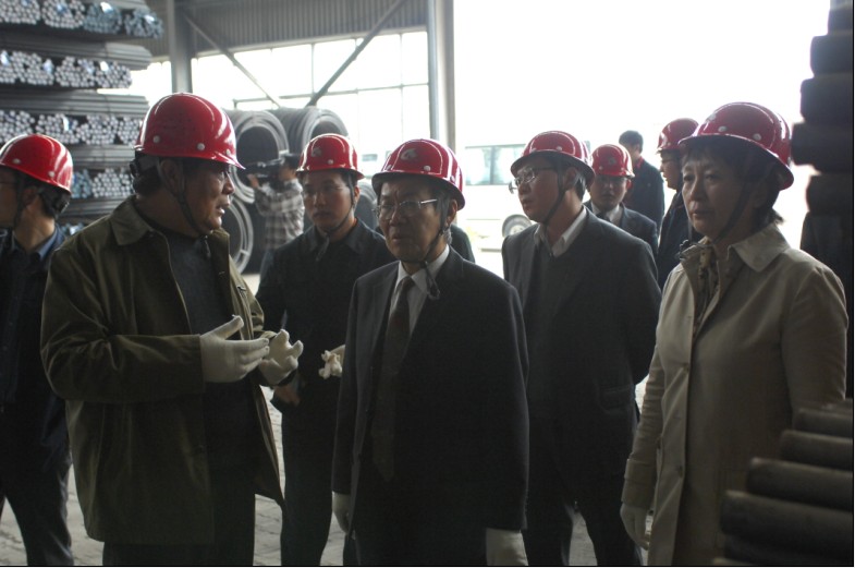 三一集团副总裁何真临来我公司参观考察