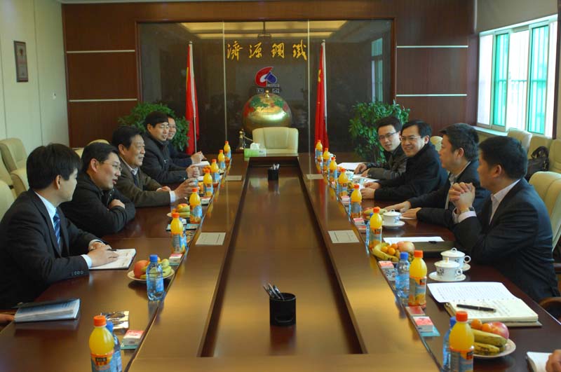 2011年3月2日，中国银行总行娄立君总监、河南省分行张东向副行长一行来我公司调研