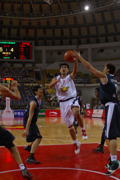 2010赛季NBL全国男子篮球联赛第二轮的比赛拉开战幕