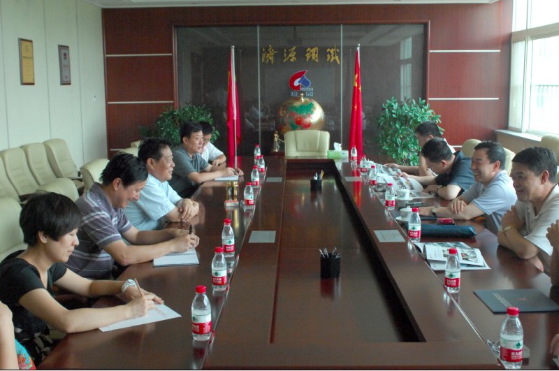 2011年7月21日，济南铁路局运输处处长姜洪涛、日照港务局副总经理臧东生一行来我公司进行考察访问