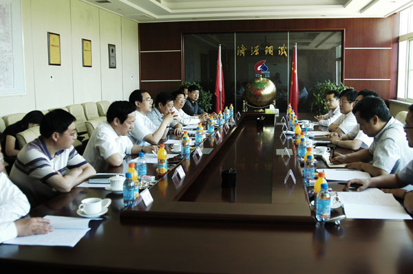 5月31日，河南煤化集团副总经理张明超一行来我公司考察参观