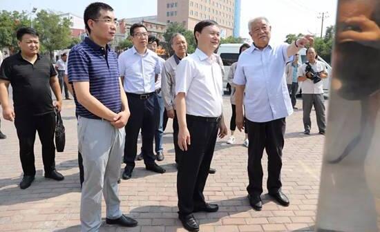 市长石迎军一行到我公司调研