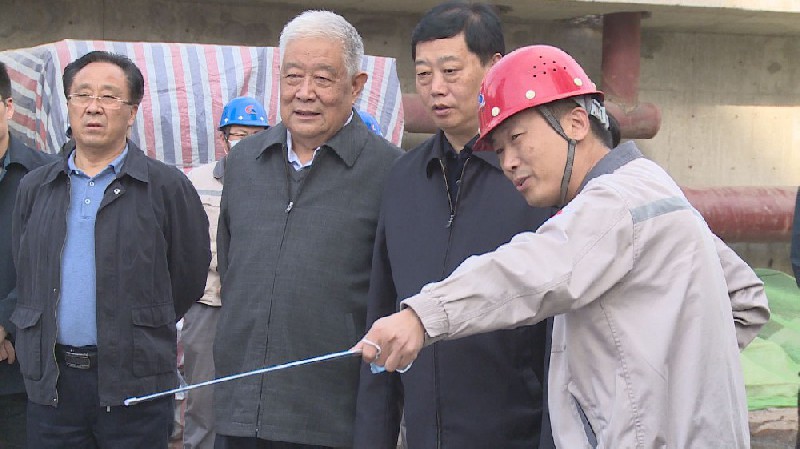 省人大常委会调研组莅临冰球突破app下载开展专题调研